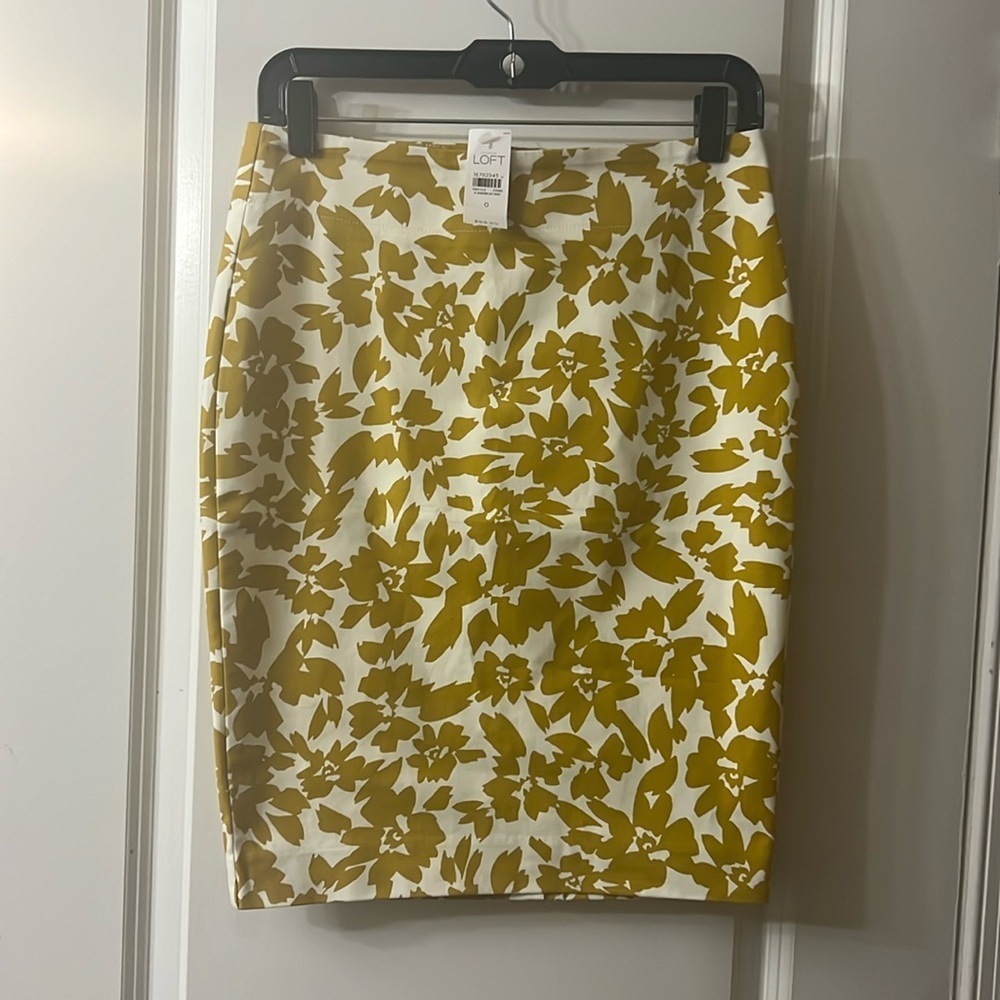 Ann Taylor Loft Gold Floral Skirt